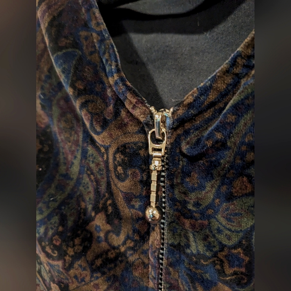 Jones New York sport 3-pocket Velvet Paisley vest size S